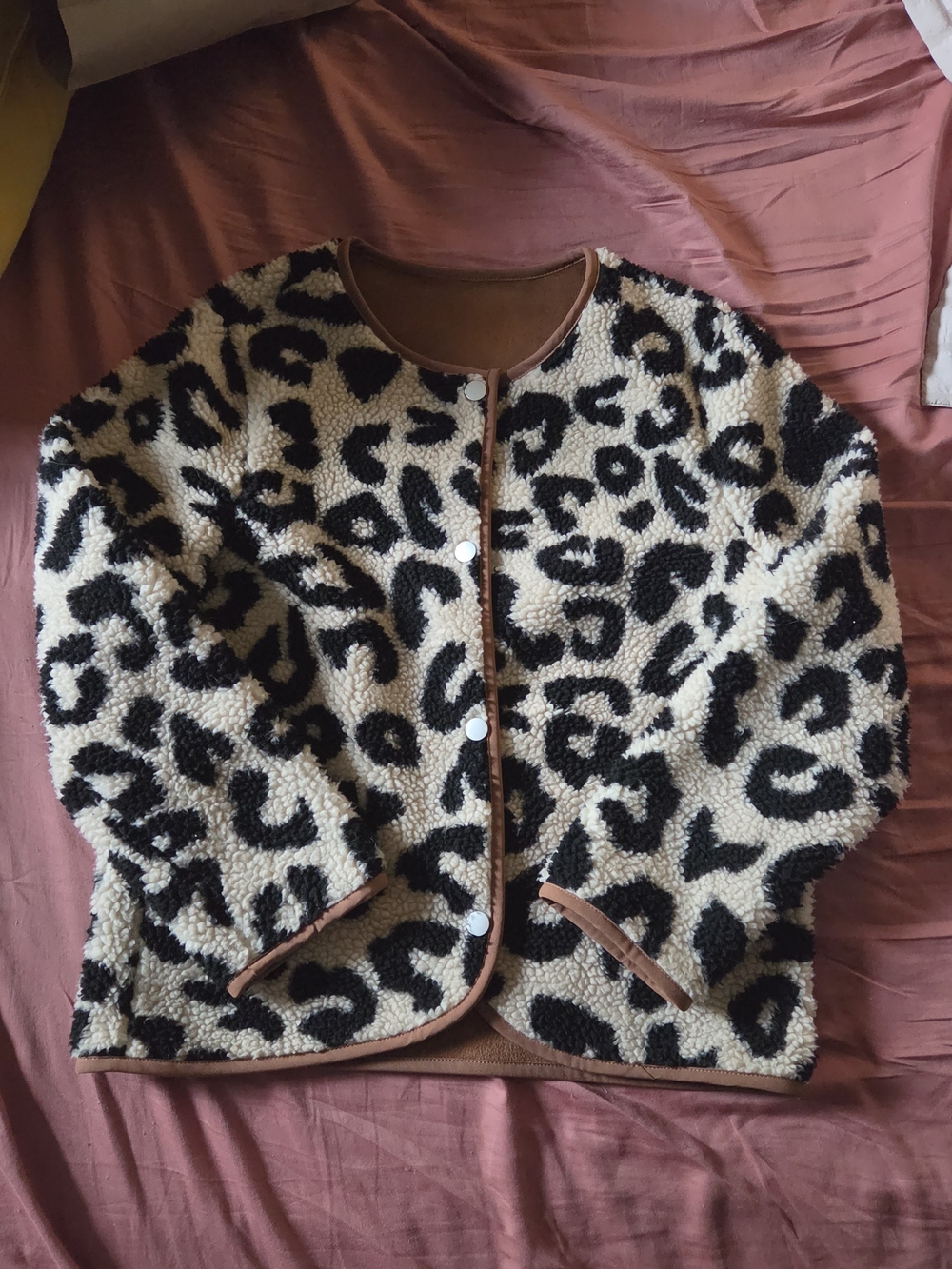 Leopard Print Sherpa Jacket - Cream & Black